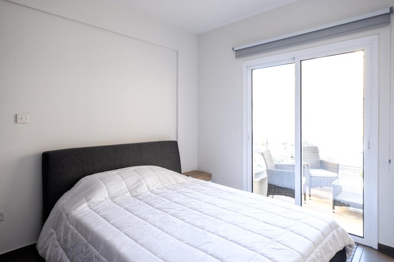 Book Me Now Central Flat Apartment Larnaca Exterior photo